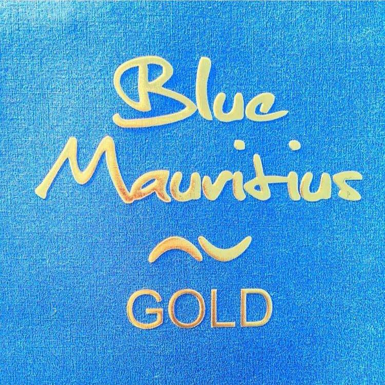 blue mauritius rum logo