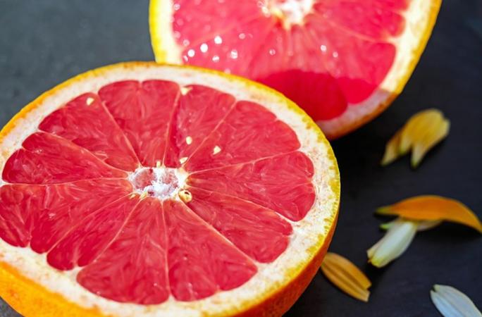 Prečítajte si 10 dôvodov, prečo je zdravé piť grapefruit